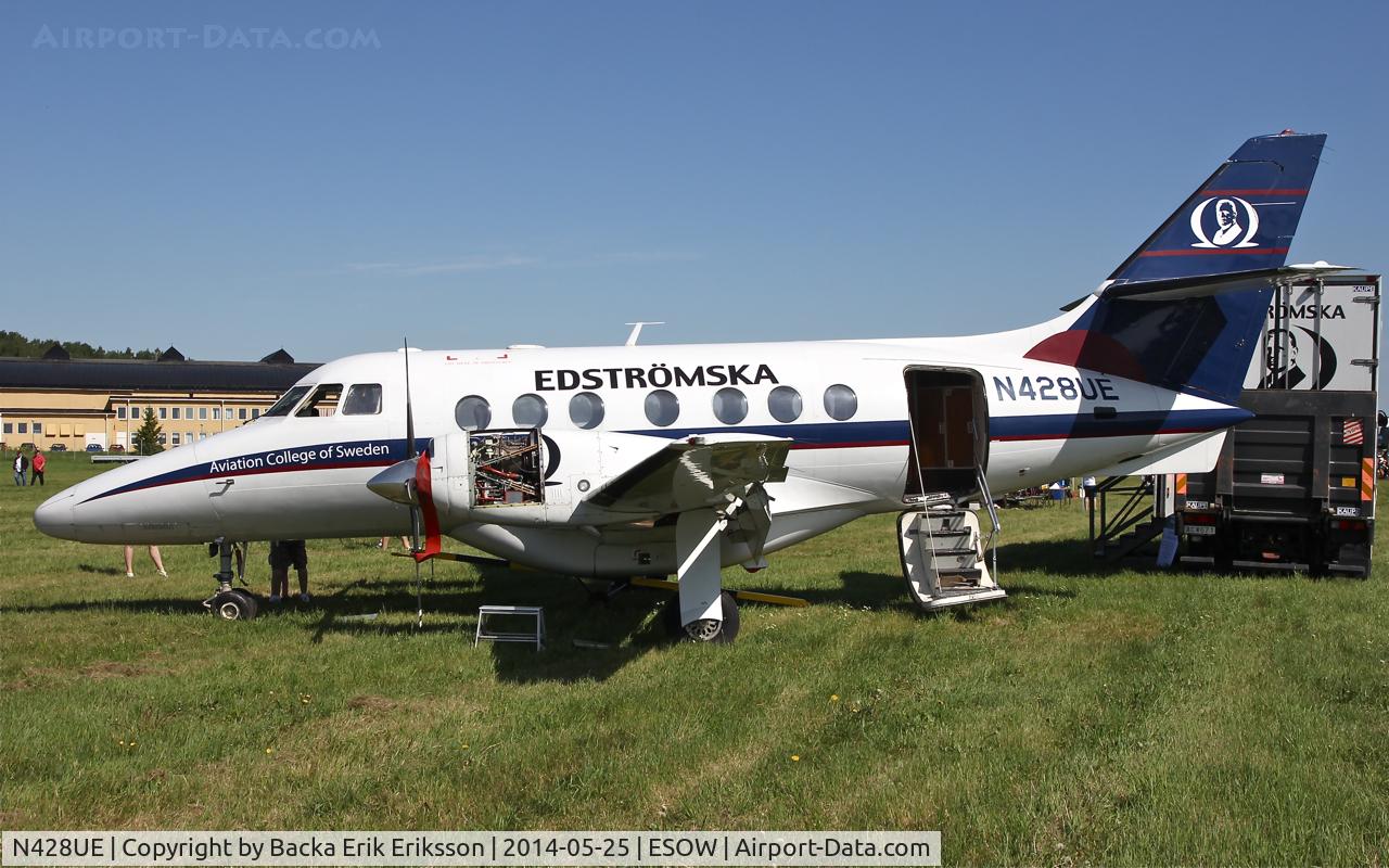 N428UE, 1988 British Aerospace Jetstream 3101 C/N 806, Västerås RollOut Airshow 2014.