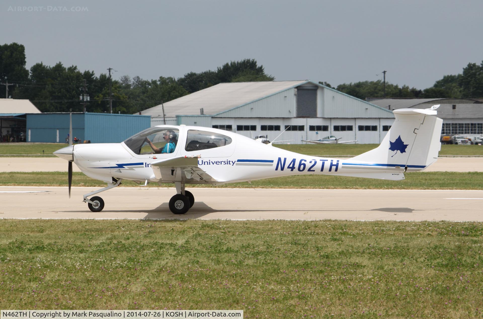 N462TH, 2009 Diamond DA-40 Diamond Star C/N 40.1056, Diamond DA 40