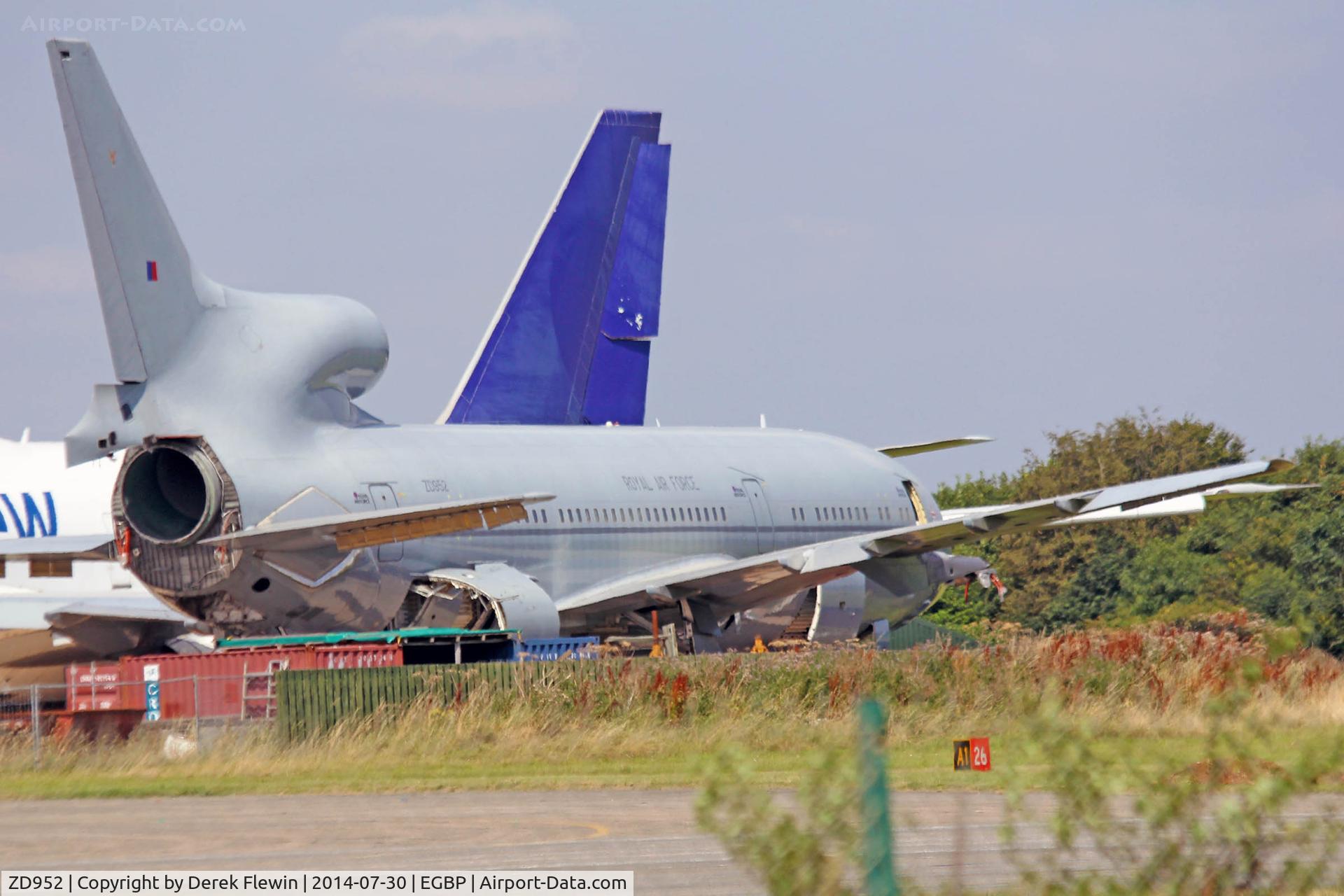 ZD952, 1979 Lockheed L-1011-500 Tristar (KC.1) C/N 193V-1168, Ex RAF Tristar, seen at Kemble Airport, very sad!!!!!