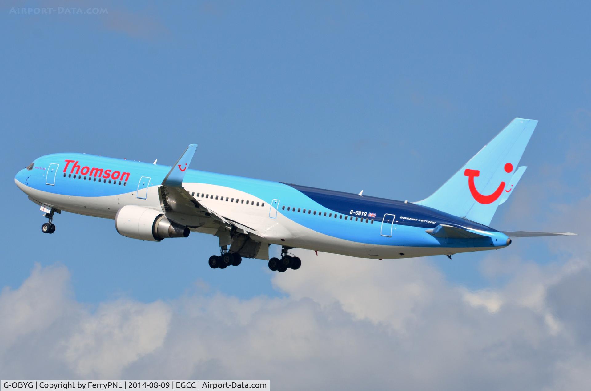 G-OBYG, 1999 Boeing 767-304 C/N 29137, Thomson B763 lifting-off