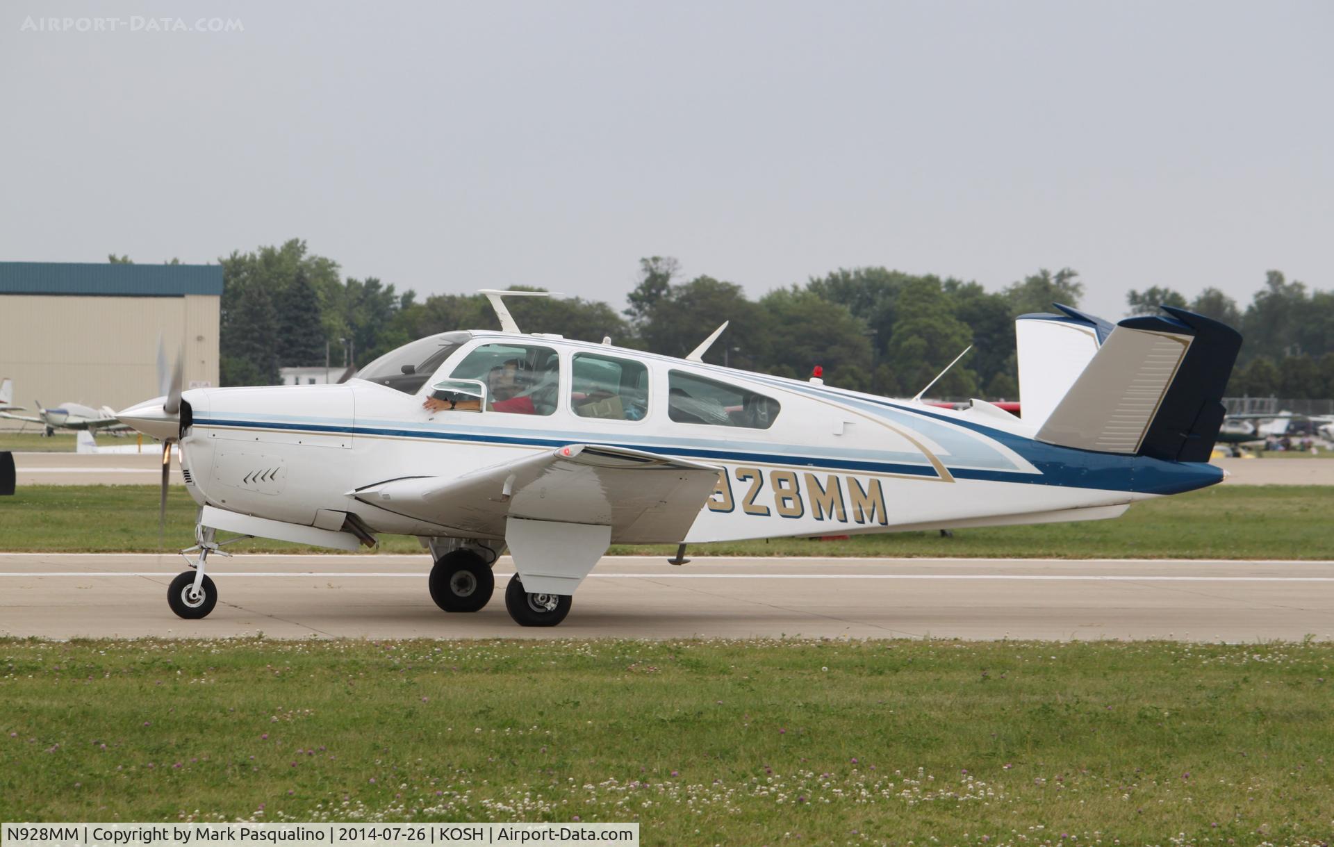 N928MM, 1969 Beech V35A Bonanza C/N D-8942, Beech V35A