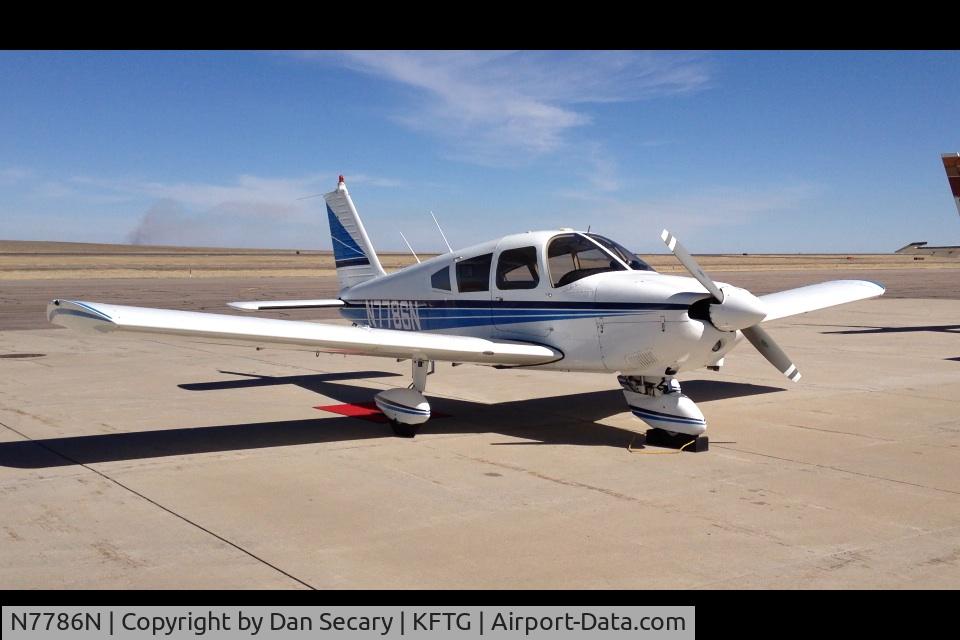 N7786N, 1969 Piper PA-28-180 C/N 28-5233, Front Range Airport