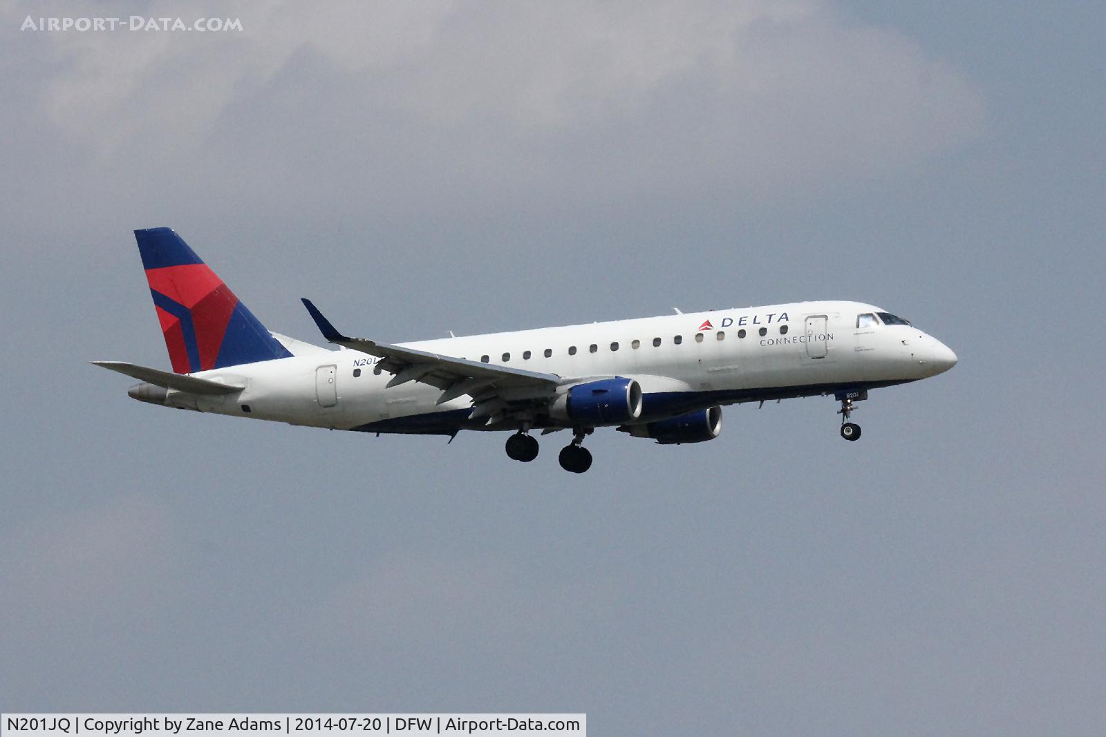N201JQ, 2008 Embraer 175LR (ERJ-170-200LR) C/N 17000235, At DFW Airport