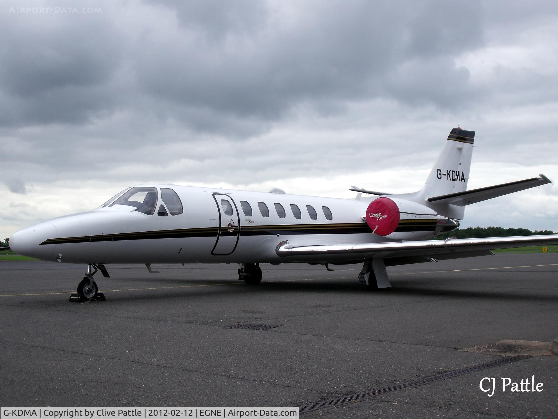 G-KDMA, 2000 Cessna 560 Citation Ultra Encore C/N 560-0553, On the apron at Gamston
