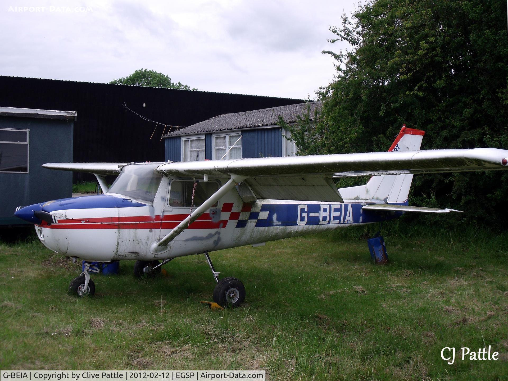 G-BEIA, 1976 Reims FRA150M Aerobat C/N 0317, Resting at Peterborough/Sibson