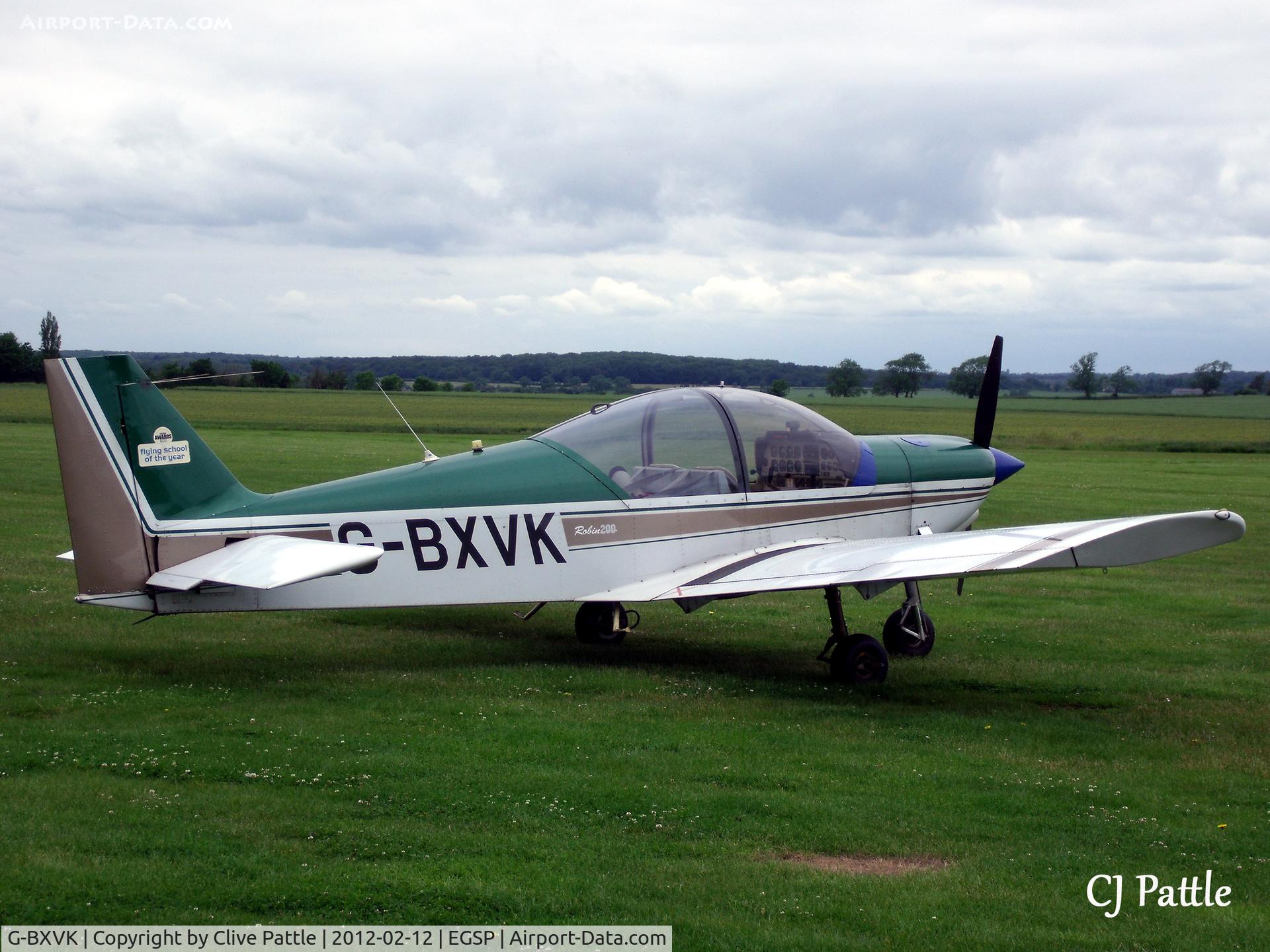 G-BXVK, 1998 Robin HR-200-120B C/N 326, Parked on the grass ready to go at Peterborough/Sibson