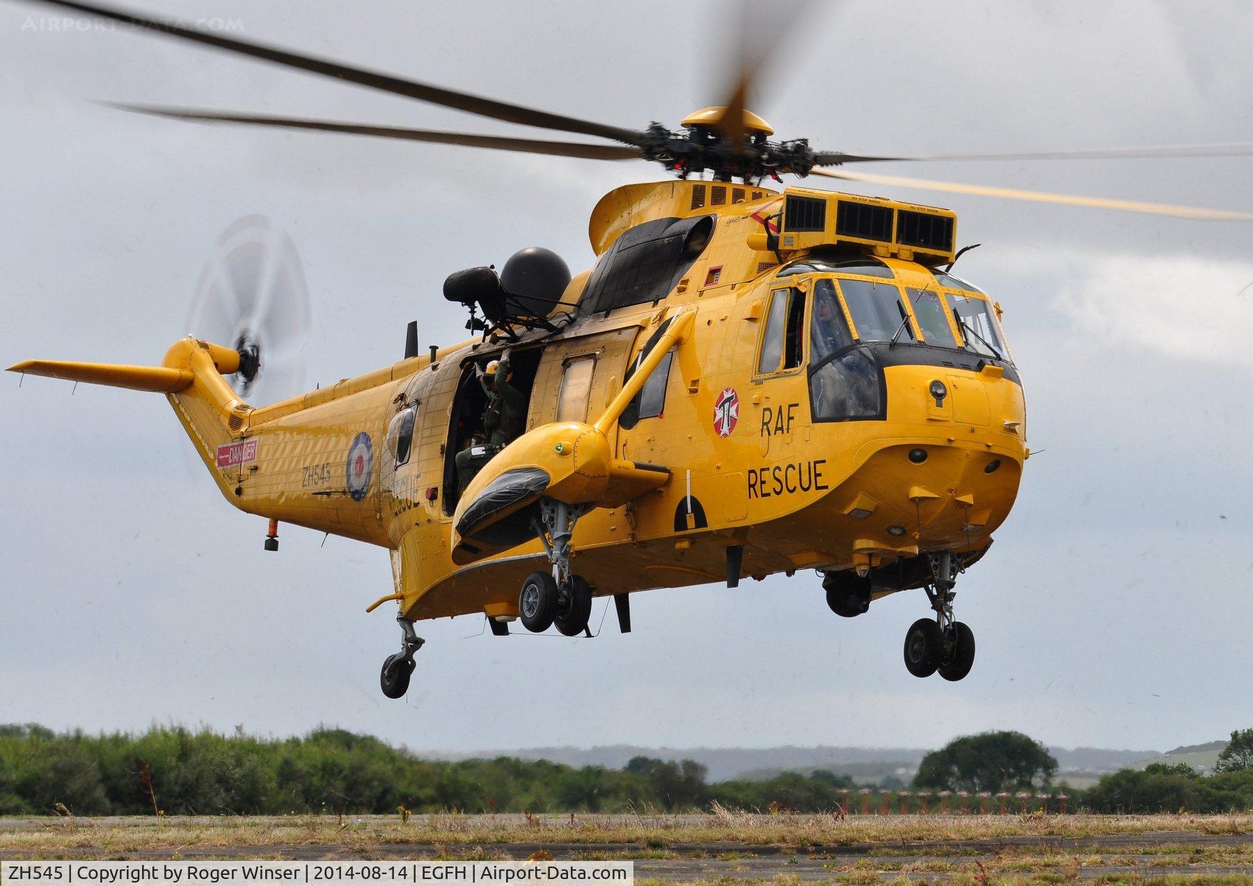 ZH545, 1997 Westland Sea King HAR.3A C/N WA1011, Visiting Sea King Search and Rescue helicopter operated by 22 Squadron RAF departing to it's base at RMB Chivenor, Devon.
