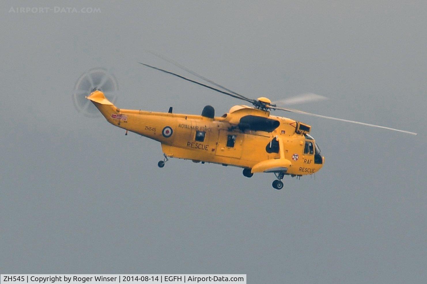ZH545, 1997 Westland Sea King HAR.3A C/N WA1011, Visiting Sea King helicopter operated by 22 Squadron RAF departing for RMB Chivenor, Devon after taking on fuel.
