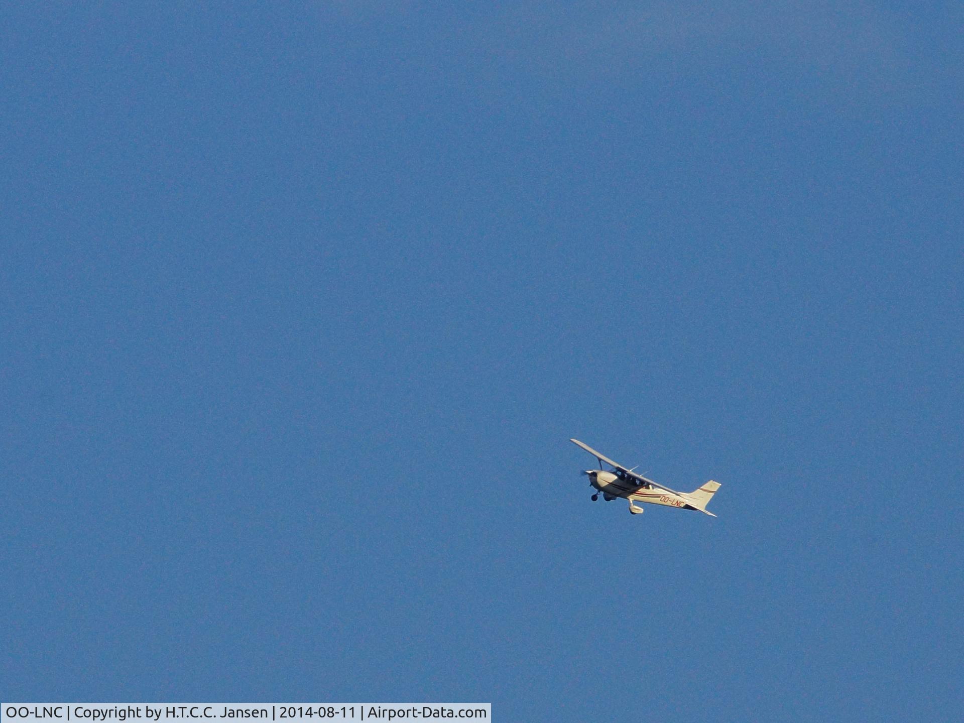 OO-LNC, 1976 Reims F172M Skyhawk Skyhawk C/N 1510, Photo taken on August 11, 2014 above Westerhoven, the Netherlands
Camera: Sony A65