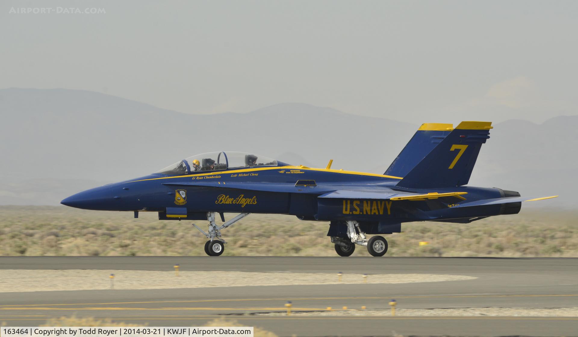 163464, 1988 McDonnell Douglas F/A-18D Hornet C/N 685/D010, Take off roll