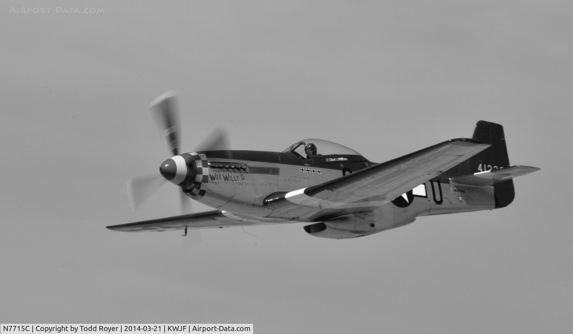 N7715C, 1944 North American P-51D C/N 44-84961A (124-44817), Fly by at Fox field