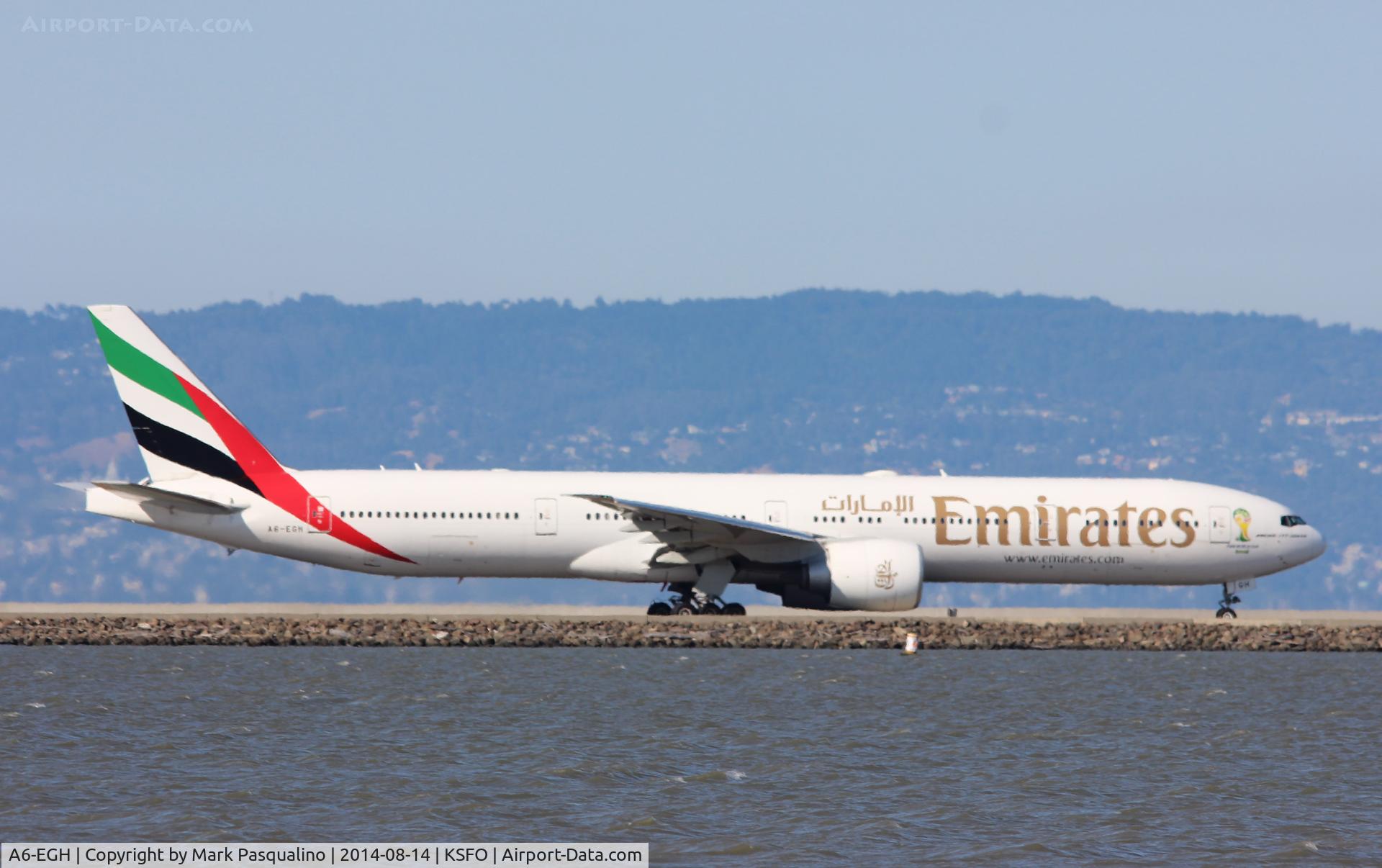 A6-EGH, 2011 Boeing 777-31H/ER C/N 35585, Boeing 777-300ER
