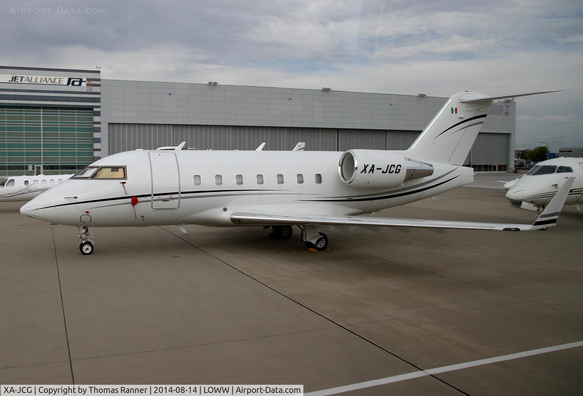 XA-JCG, Canadair Challenger 604 (CL-600-2B16) C/N 5328, Challenger 604