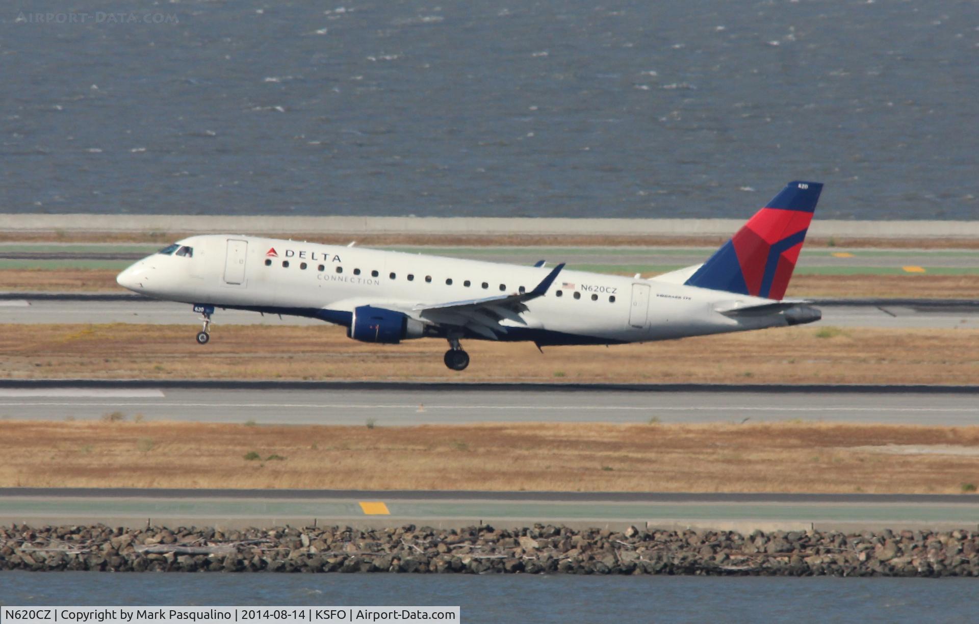 N620CZ, 2008 Embraer 175LR (ERJ-170-200LR) C/N 17000214, ERJ170-200LR