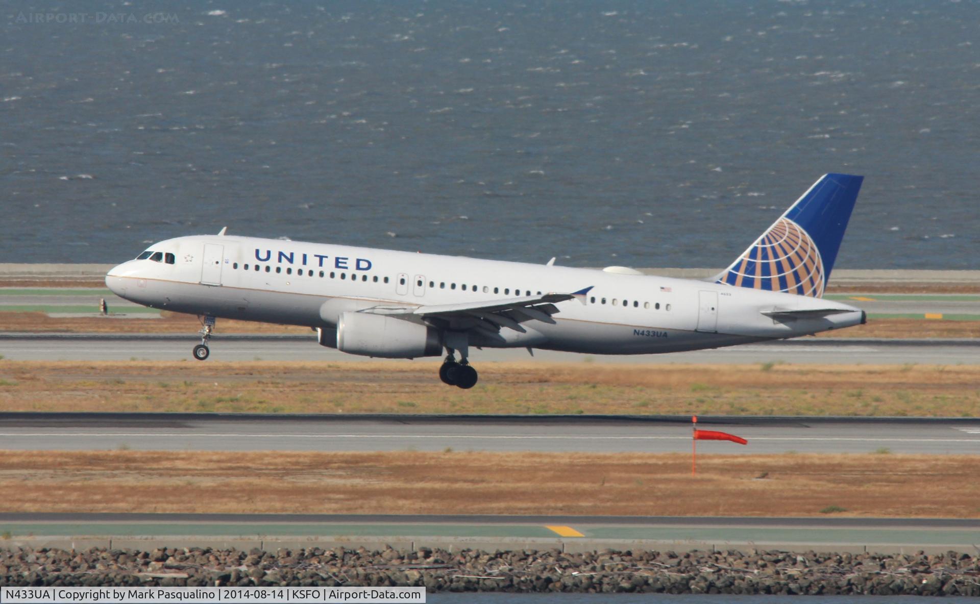 N433UA, 1996 Airbus A320-232 C/N 589, Airbus A320