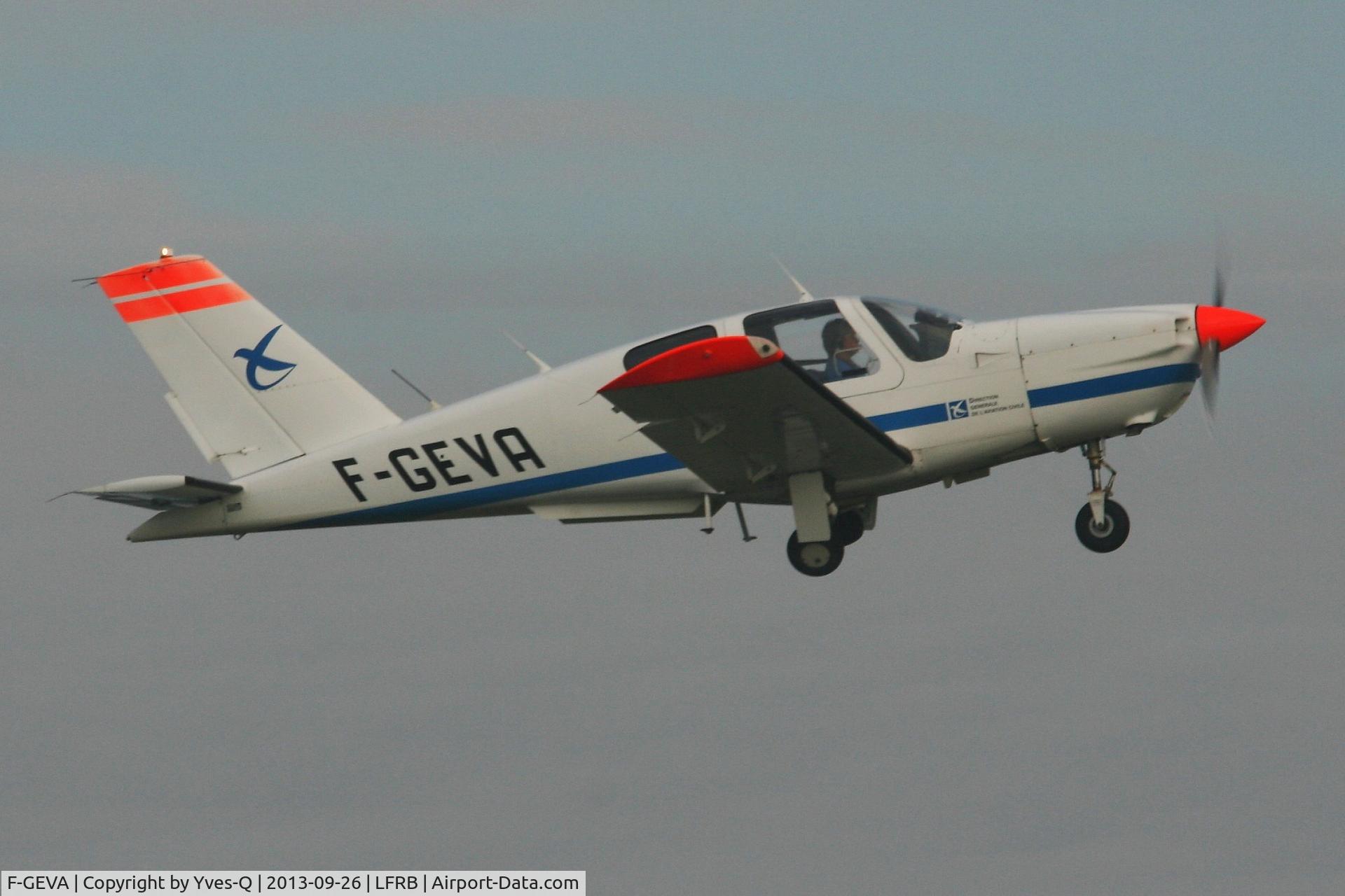 F-GEVA, Socata TB-20 C/N 552, Socata TB-20, Take off rwy 07R, Brest-Guipavas Airport (LFRB-BES)