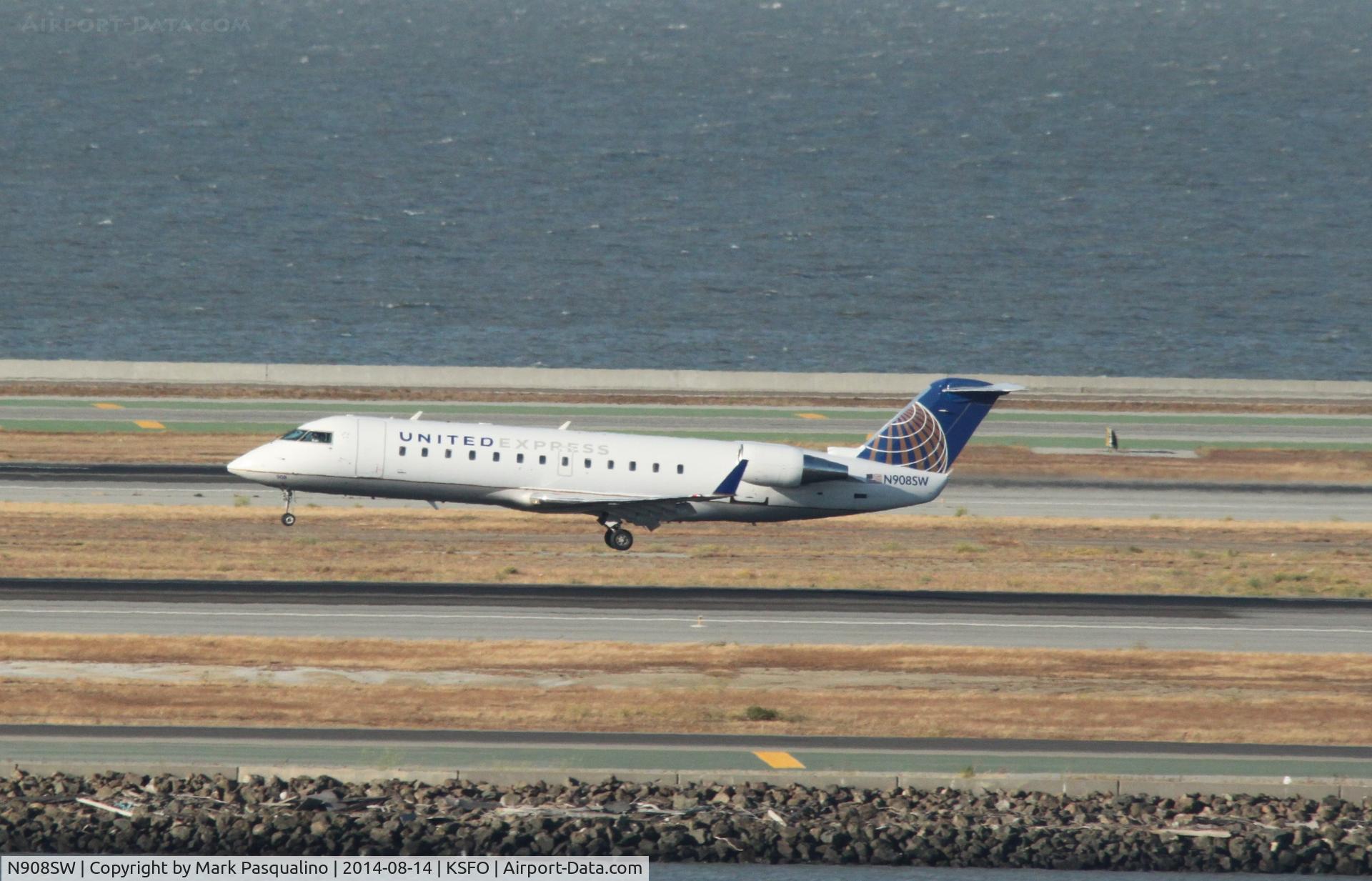 N908SW, 2001 Bombardier CRJ-200LR (CL-600-2B19) C/N 7540, CL-600-2B19