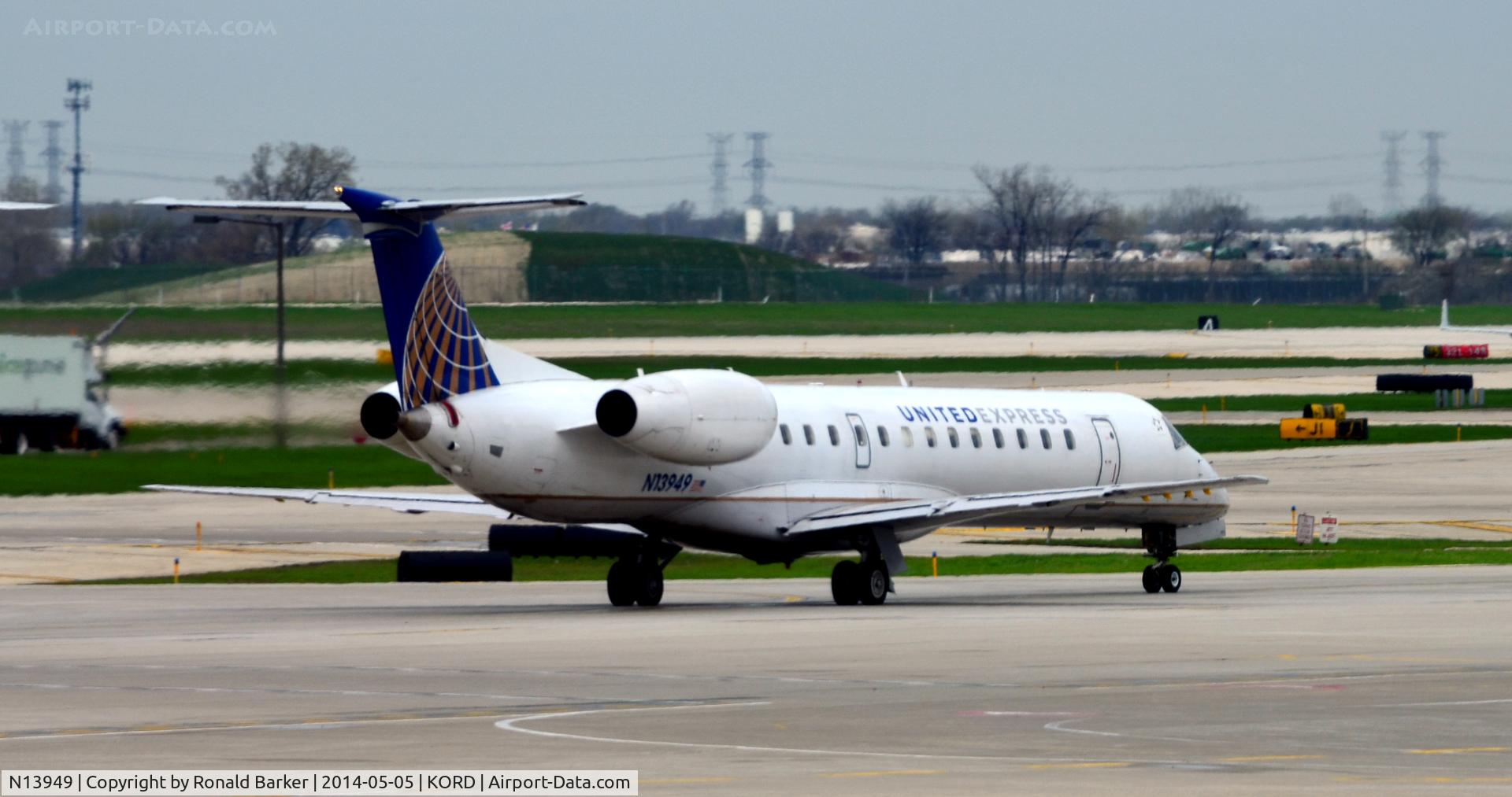 N13949, 1998 Embraer EMB-145LR C/N 145057, Taxi O'Hare