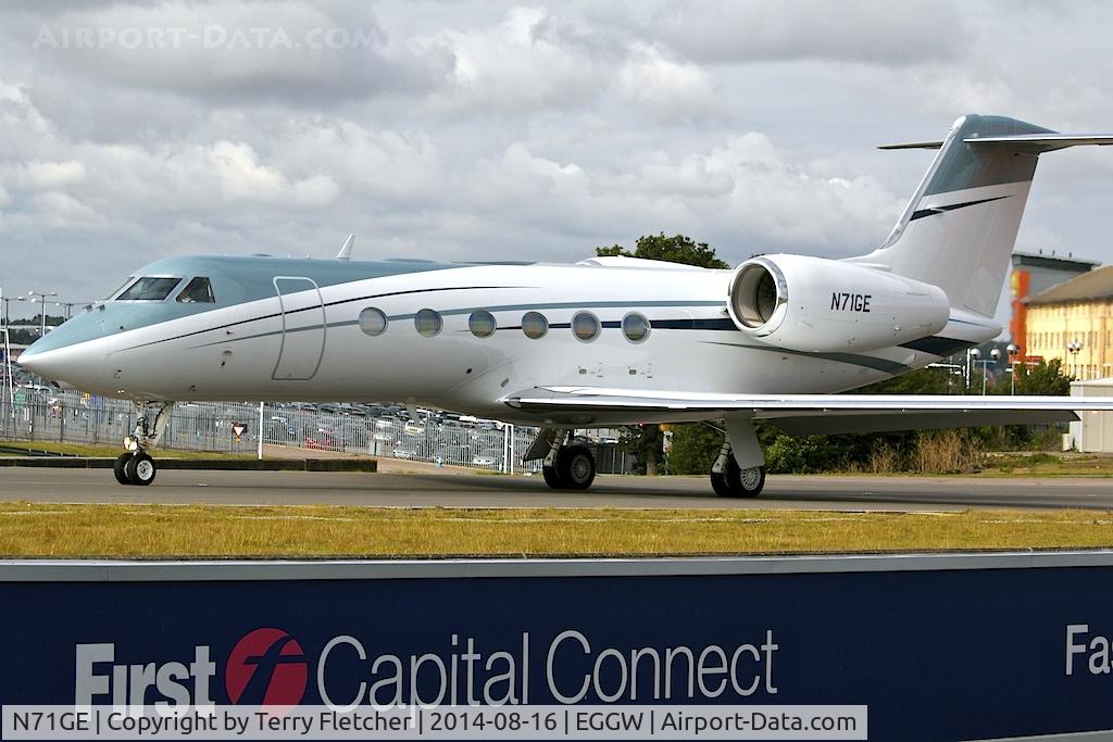 N71GE, 2014 Gulfstream Aerospace GIV-X (G450) C/N 4302, 2014 Gulfstream G450, c/n: 4302 at Luton