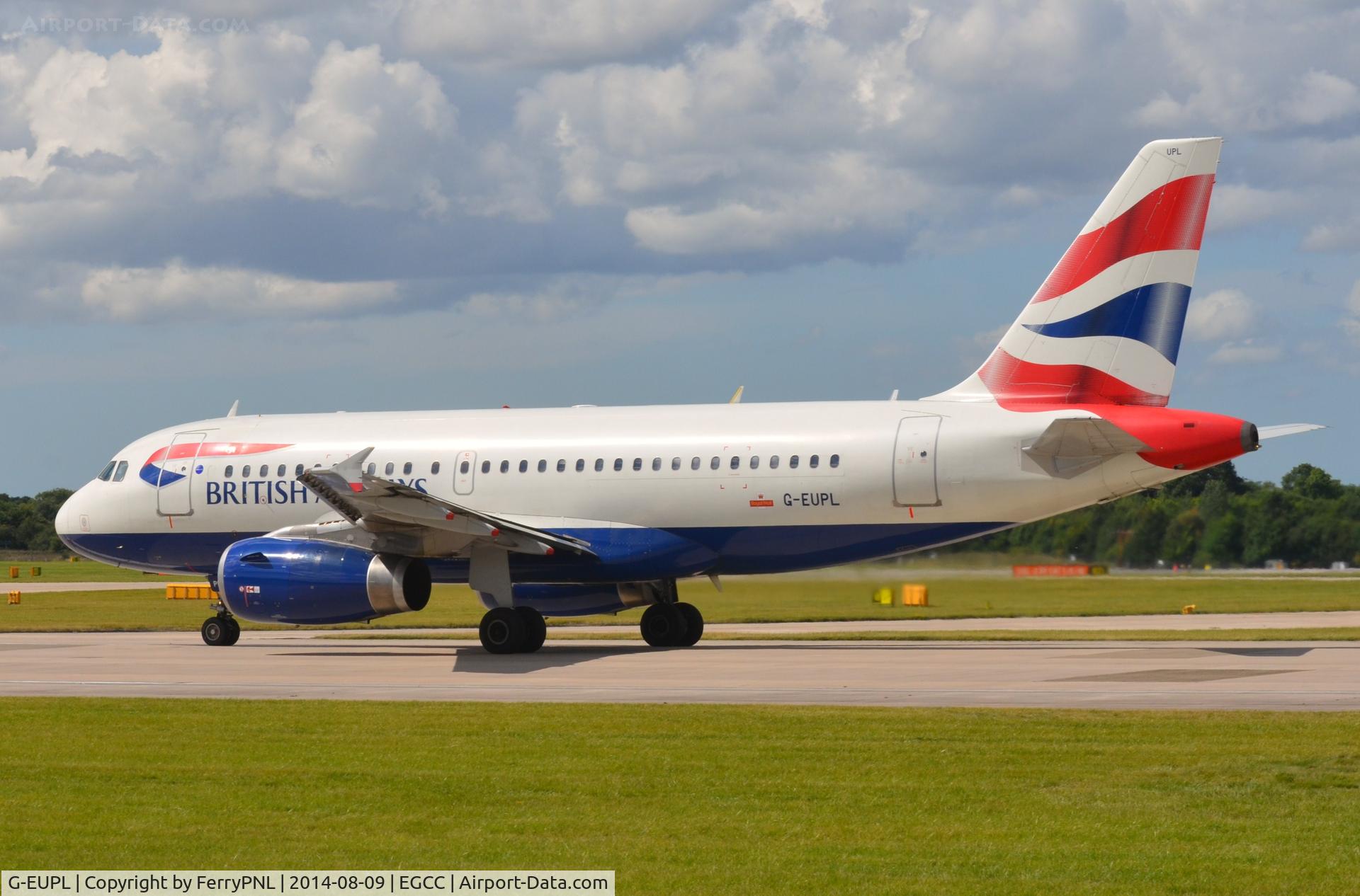 G-EUPL, 2000 Airbus A319-131 C/N 1239, BA A320 lined-up