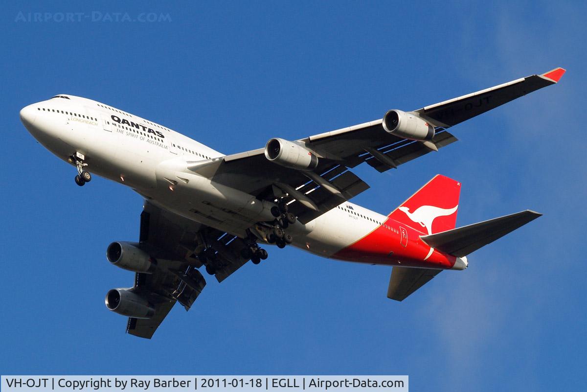 VH-OJT, 1999 Boeing 747-438 C/N 25565, Boeing 747-438 [25565] (QANTAS) Home~G 18/01/2011. On approach 27R.