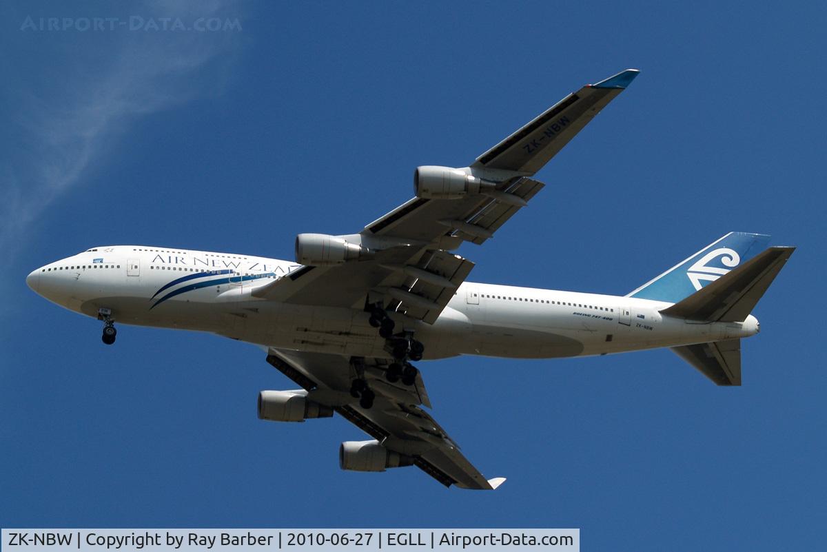 ZK-NBW, 1999 Boeing 747-419BDS(F) C/N 29375, Boeing 747-419 [29375] (Air New Zealand) Home~G 27/06/2010. On approach 27R.