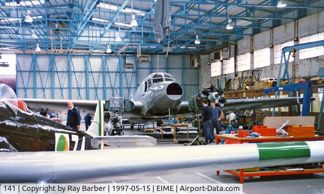 141, 1946 Avro 625A Anson C.19 C/N 1313, Avro 652A Anson C.19 [1314] (Irish Air Corp) Badonnel~EI 15/05/1997