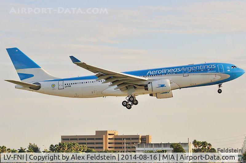 LV-FNI, 1999 Airbus A330-223 C/N 290, Miami
