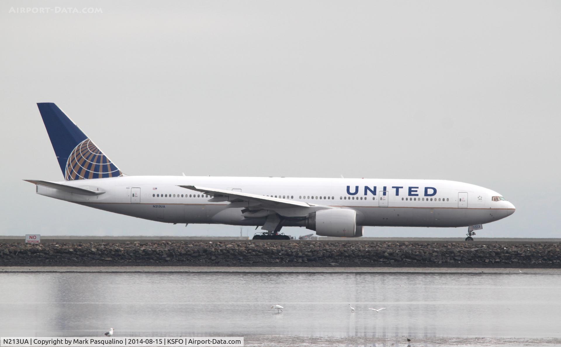 N213UA, 2000 Boeing 777-222 C/N 30219, Boeing 777-200