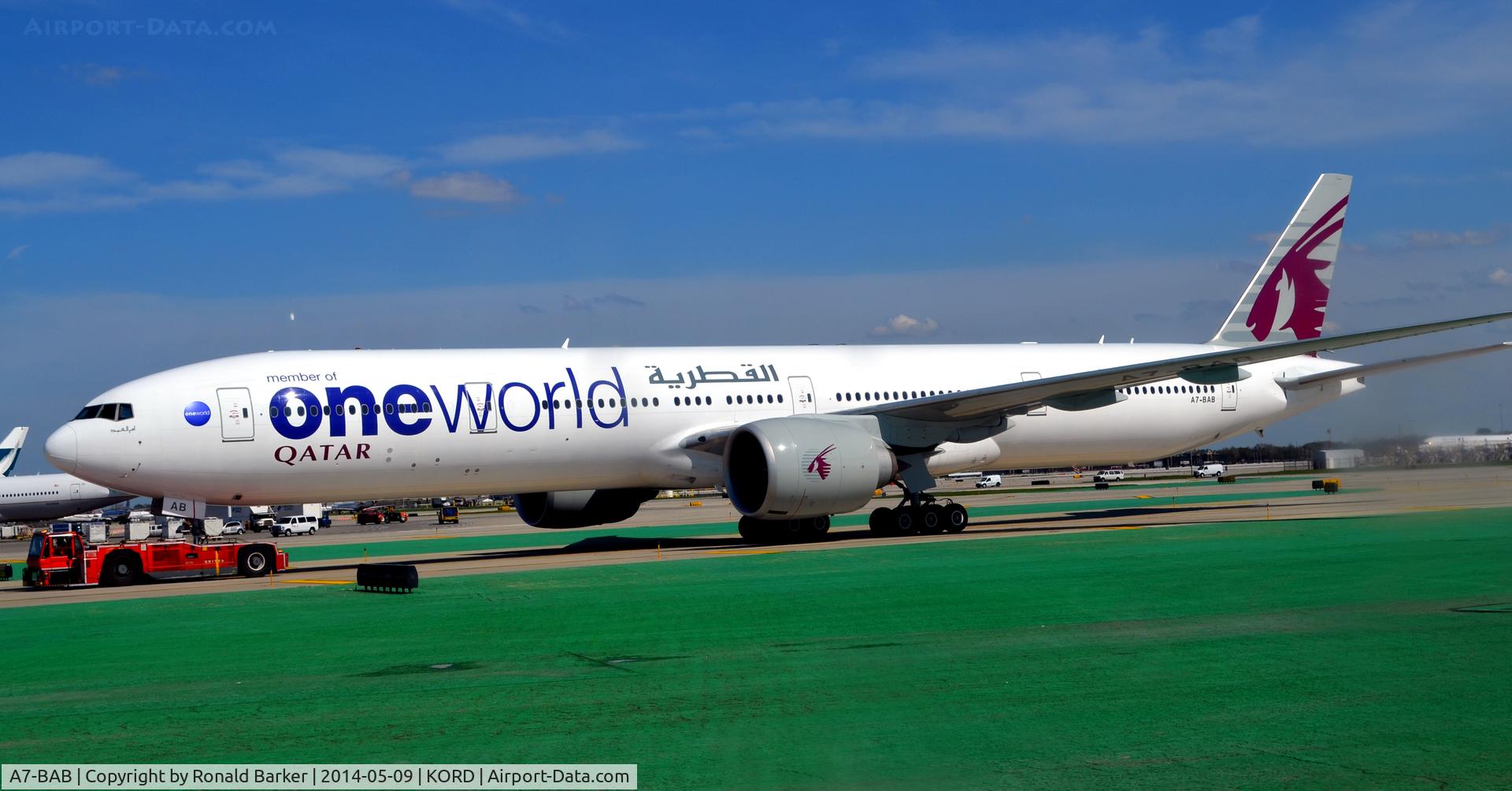 A7-BAB, 2007 Boeing 777-3DZ/ER C/N 36103, Taxi O'Hare