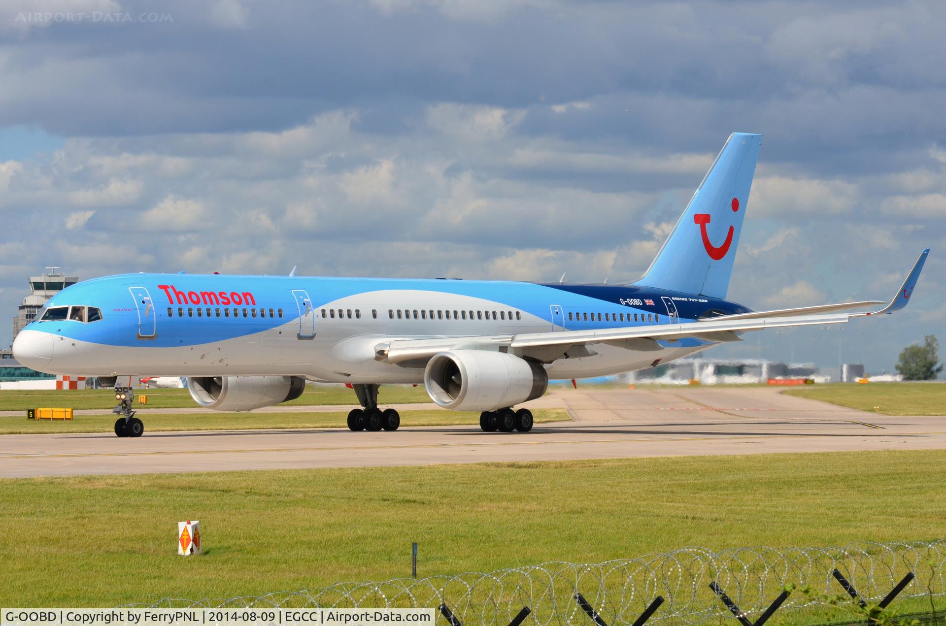 G-OOBD, 2003 Boeing 757-28A C/N 33099, Thomson B752 lining-up