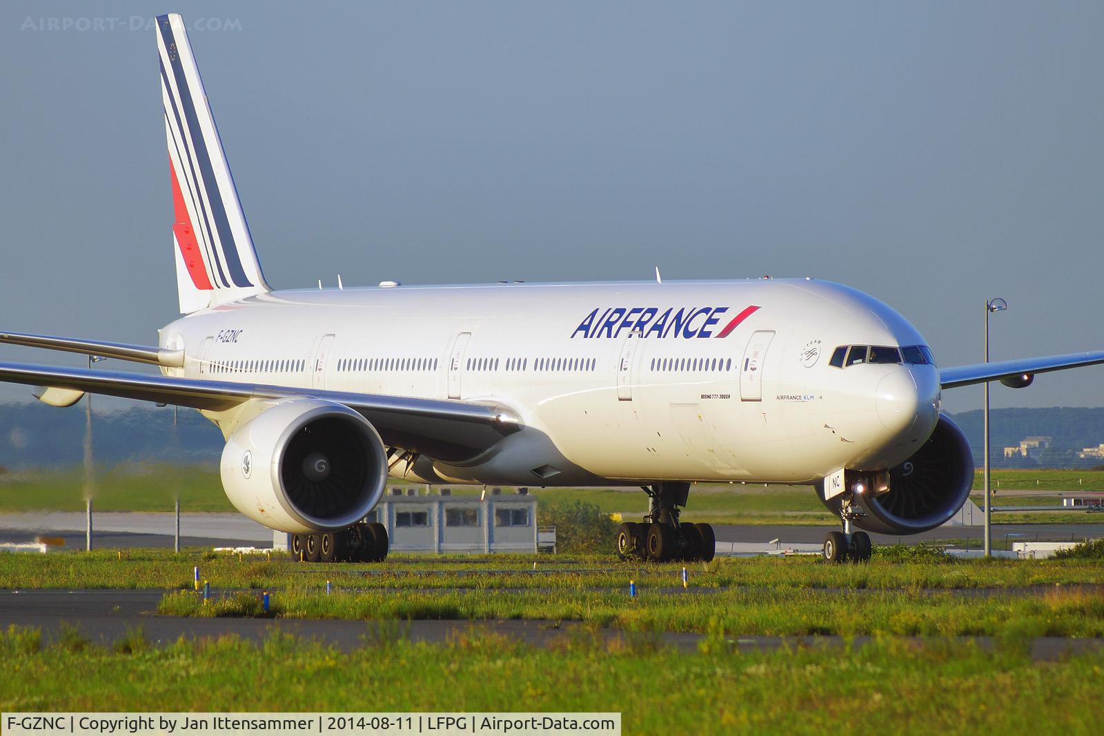 F-GZNC, 2008 Boeing 777-328/ER C/N 35542, f-gznc