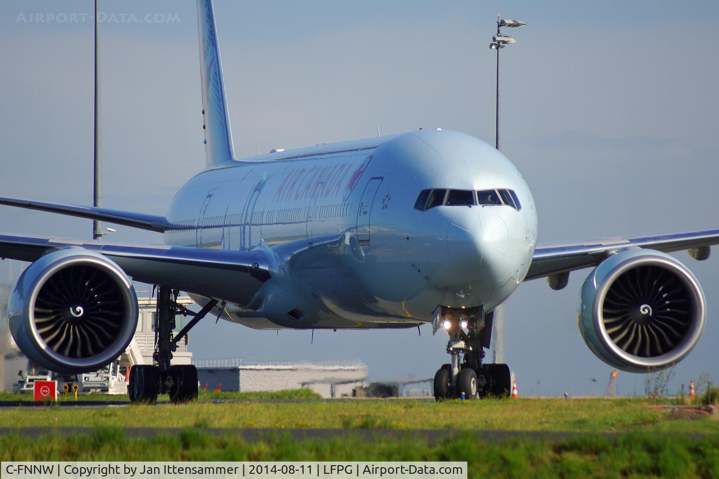C-FNNW, 2014 Boeing 777-333/ER C/N 43250, c-fnnw
