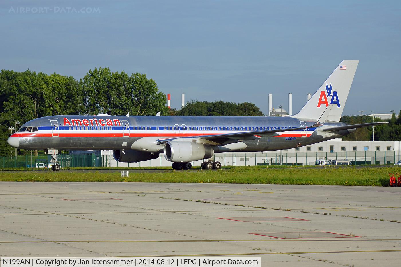 N199AN, 2001 Boeing 757-223 C/N 32393, n199an