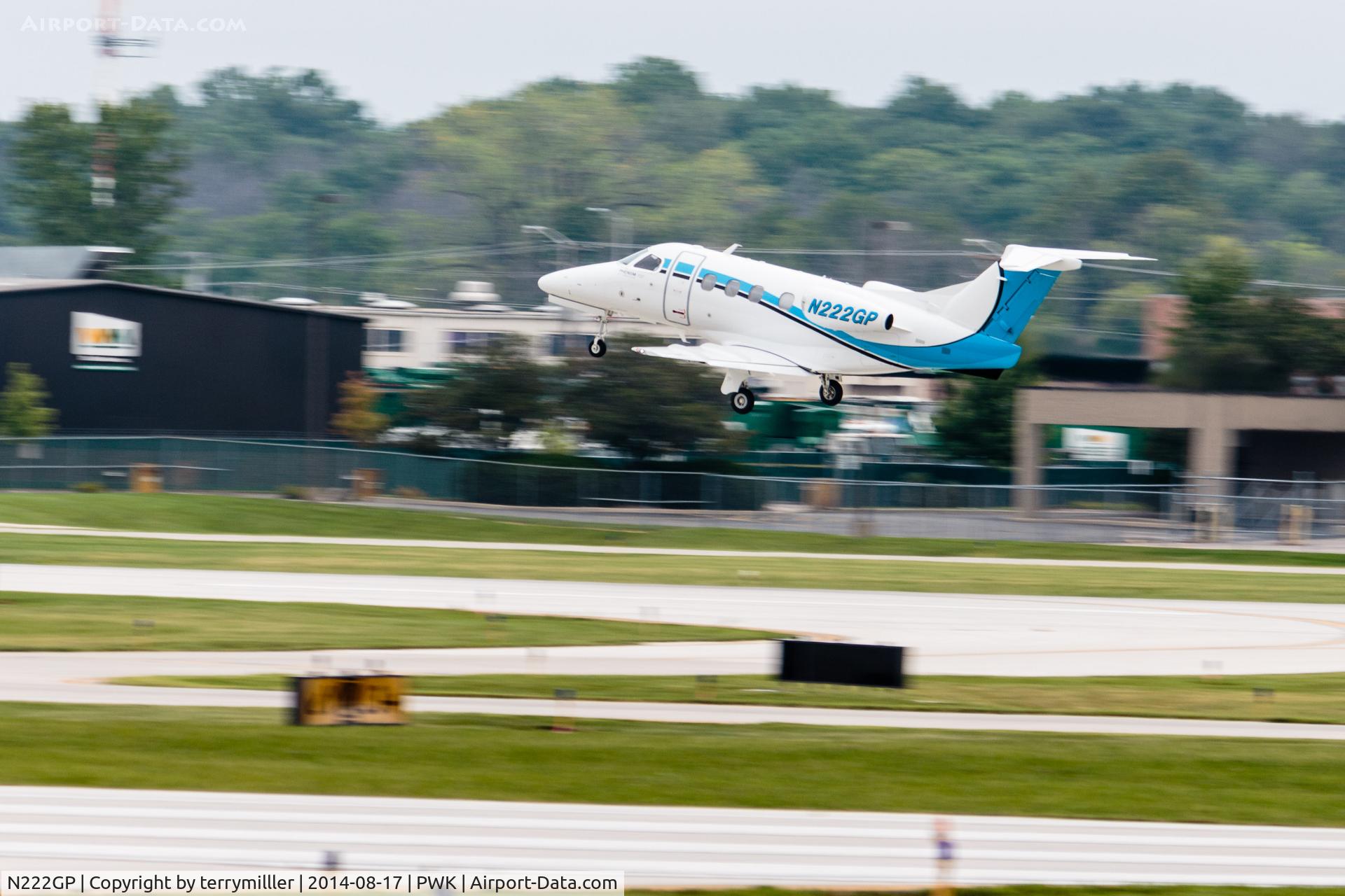 N222GP, 2010 Embraer EMB-500 Phenom 100 C/N 50000218, Leaving Chicago Executive