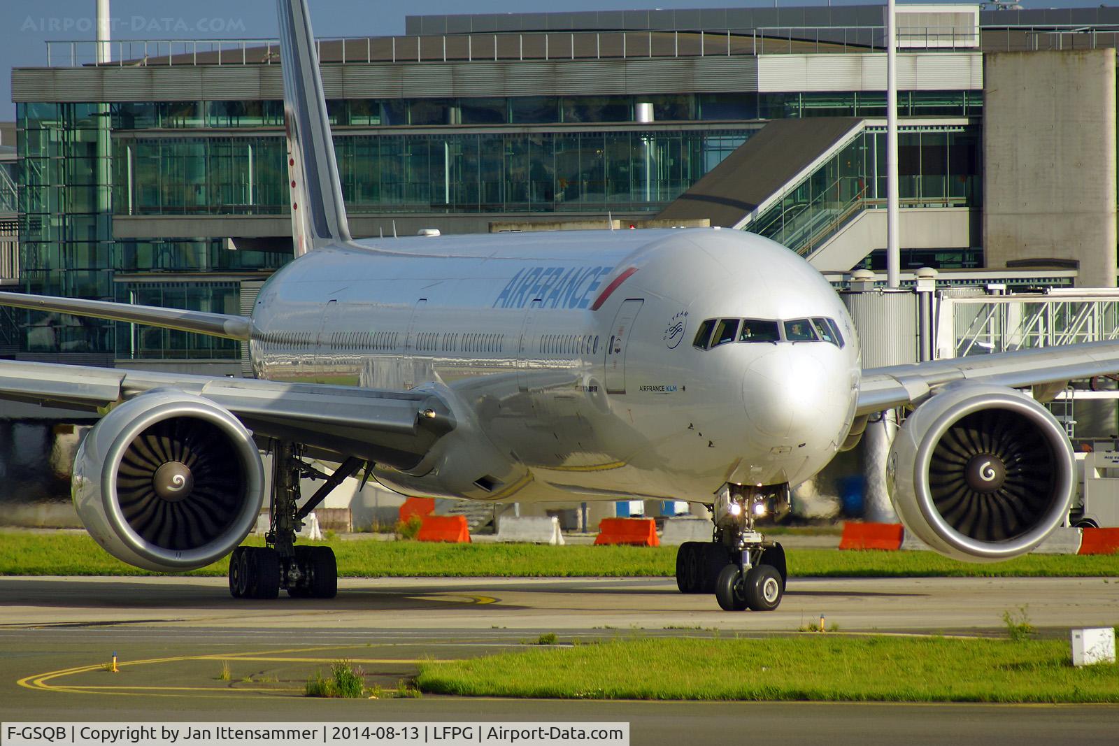 F-GSQB, 2004 Boeing 777-328/ER C/N 32724, f-gsqb
