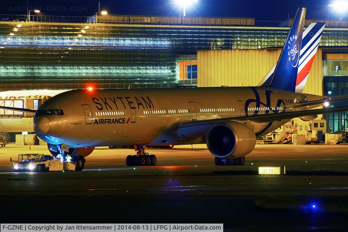 F-GZNE, 2009 Boeing 777-328/ER C/N 37432, f-gzne