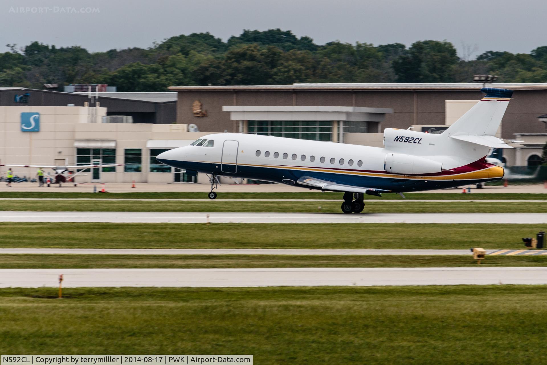 N592CL, 2005 Dassault Falcon 900EX EASy C/N 152, leaving chicago executive