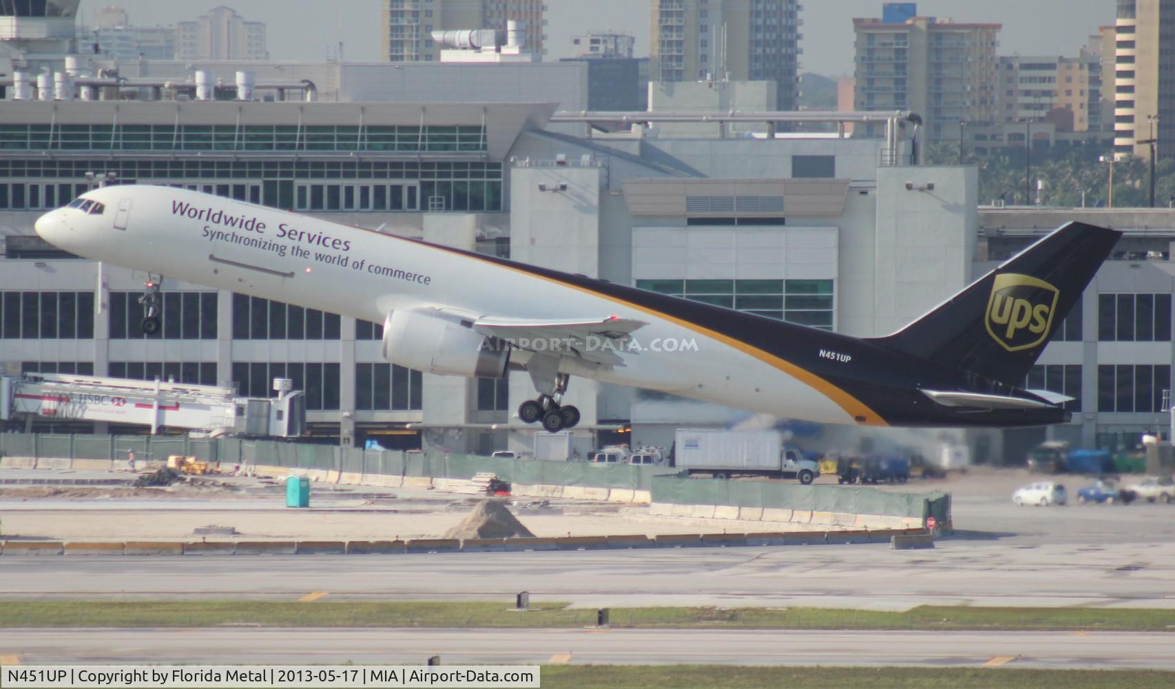 N451UP, 1995 Boeing 757-24APF C/N 27739, UPS 757-200