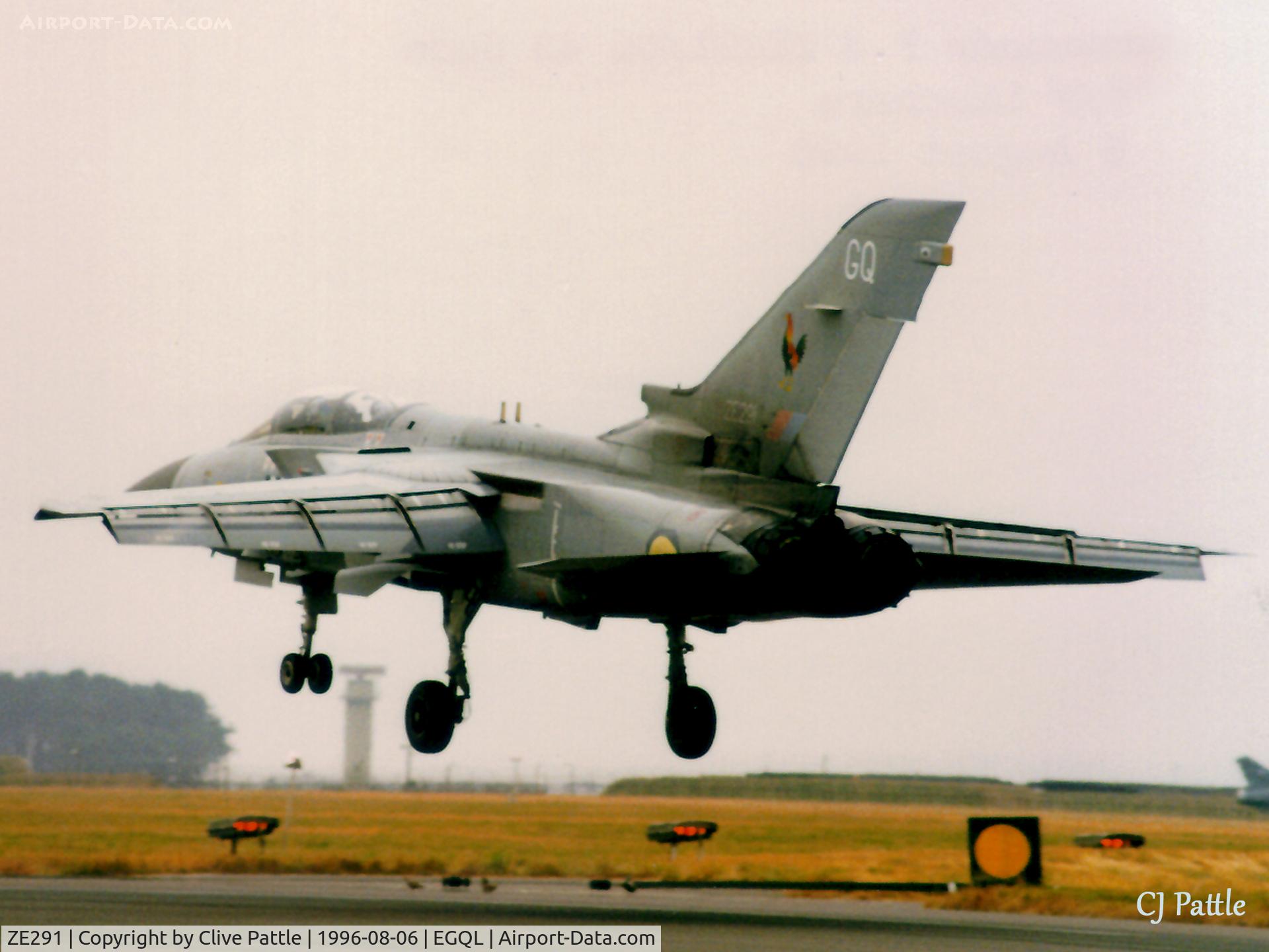 ZE291, 1987 Panavia Tornado F.3 C/N 624/AS037/3278, Scanned from print. Tornado F.3 ZE291 coded GQ of 43 Sqn touches down at RAF Leuchars Aug '96