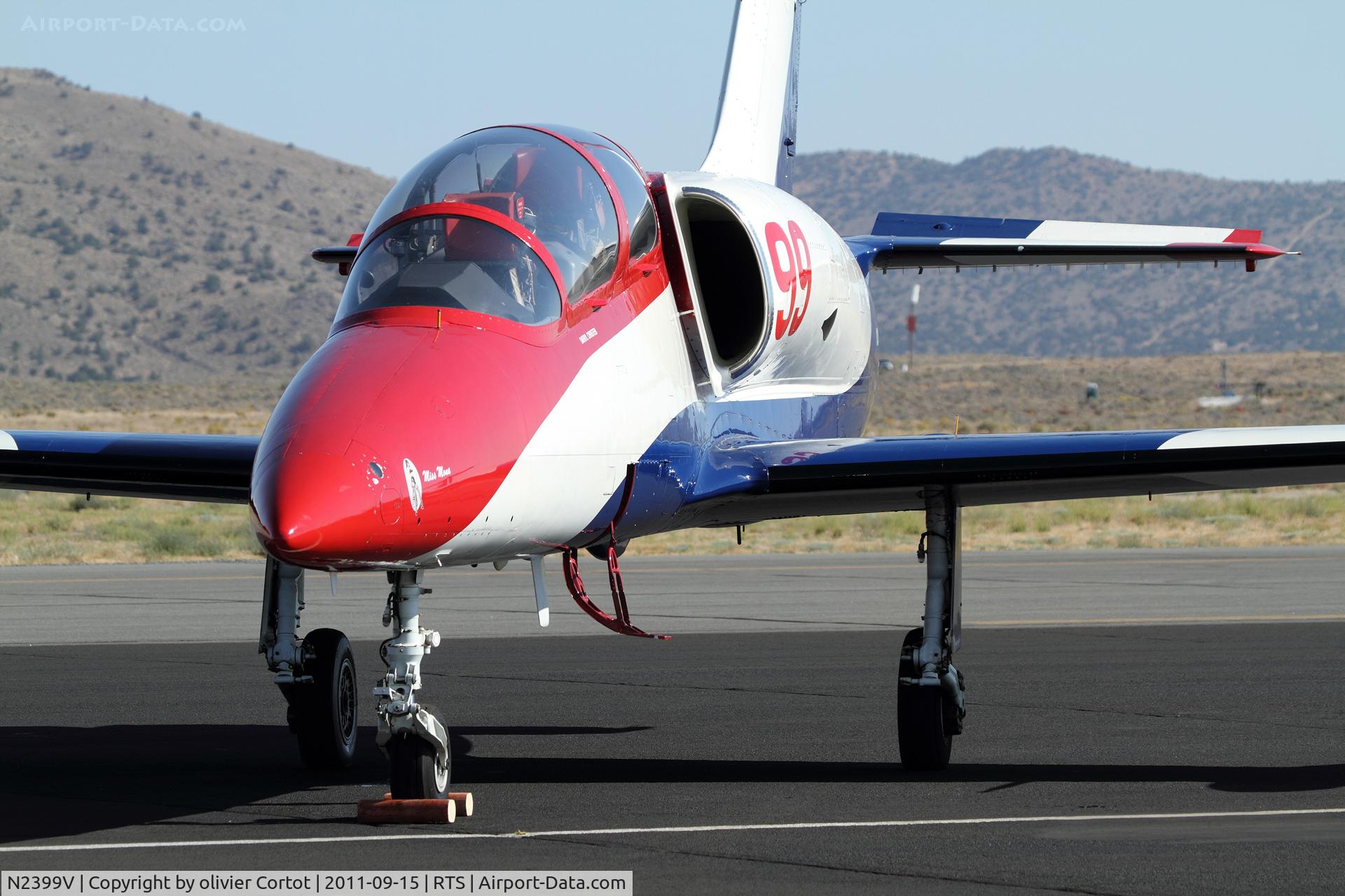 N2399V, 1980 Aero L-39C Albatros C/N 031633, Reno air races 2011