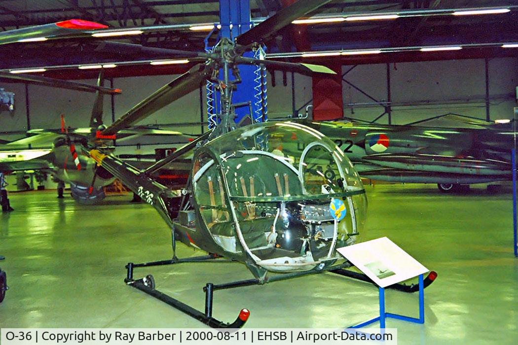 O-36, 1957 Hiller OH-23C Raven C/N 937, Hiller OH-23C Raven [937] (Royal Netherlands Air Force) Kamp Van Zeist Soesterberg~PH 11/08/2000