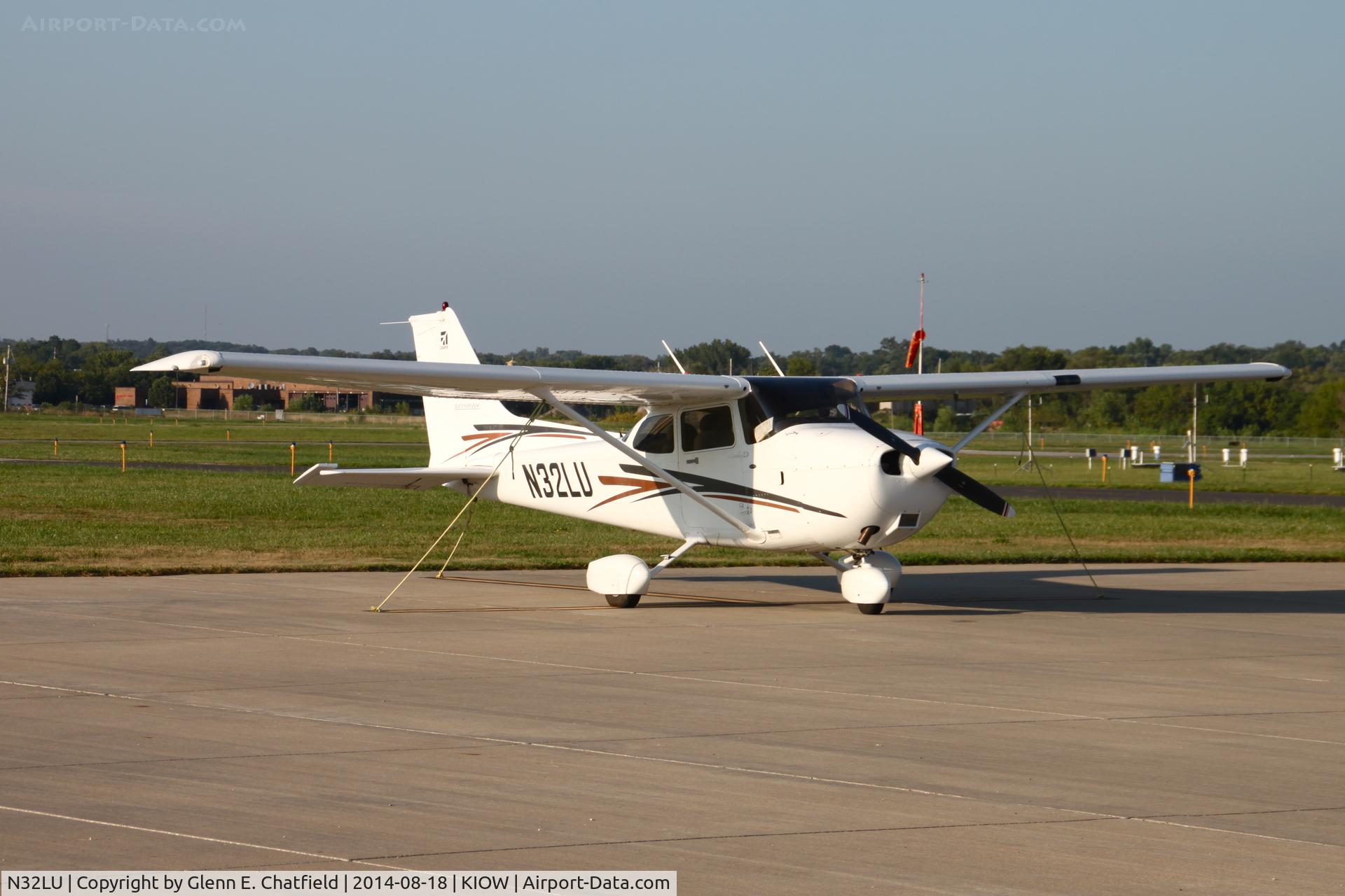 N32LU, 2005 Cessna 172R C/N 17281263, found sitting on the ramp