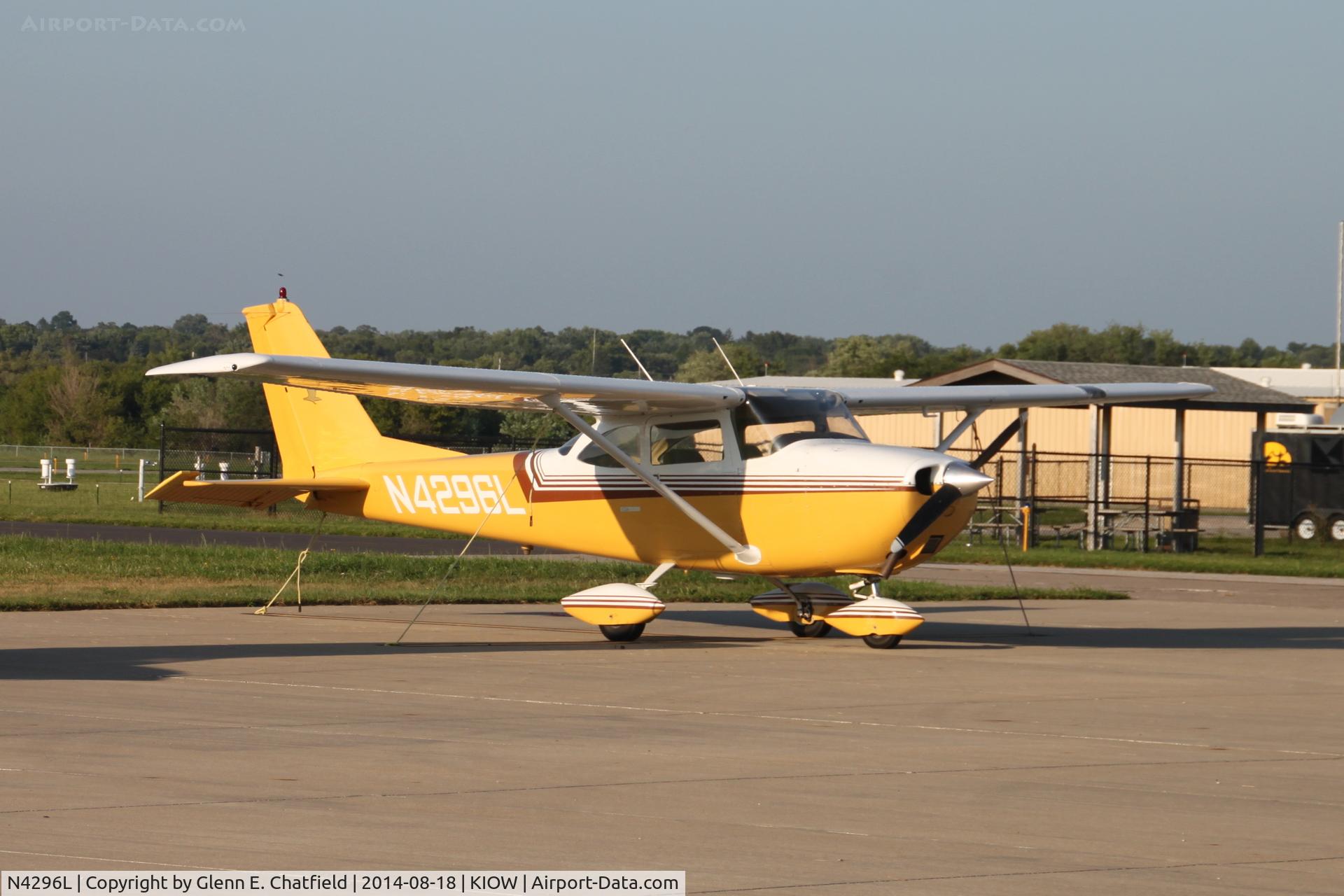 N4296L, 1966 Cessna 172G C/N 17254365, found sitting on the ramp