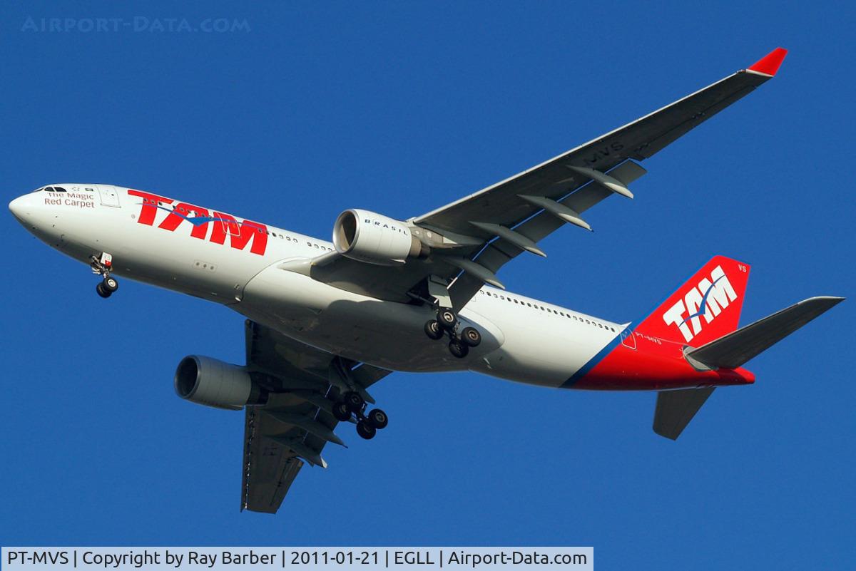 PT-MVS, 2010 Airbus A330-223 C/N 1112, Airbus A330-223 [1112] (TAM Airlines) Home~G 21/01/2011. On approach 27R.
