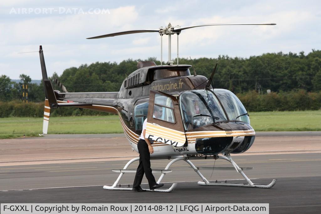 F-GXXL, 1990 Bell 206L-3 LongRanger III LongRanger III C/N 51330, Parked