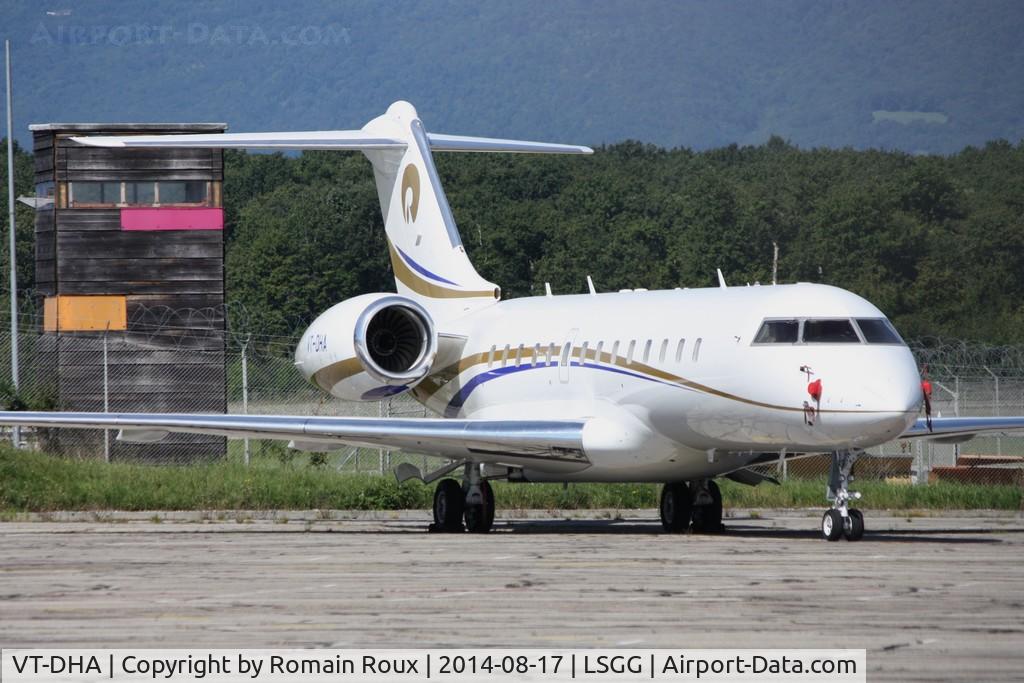 VT-DHA, 2002 Bombardier BD700-1A10 Global Express C/N 9111, Parked