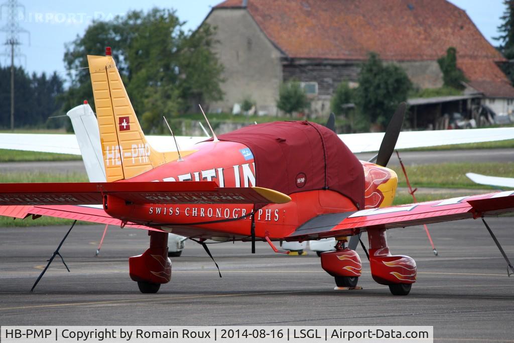 HB-PMP, 1989 Piper PA-28-236 Dakota C/N 28-11030, Parked