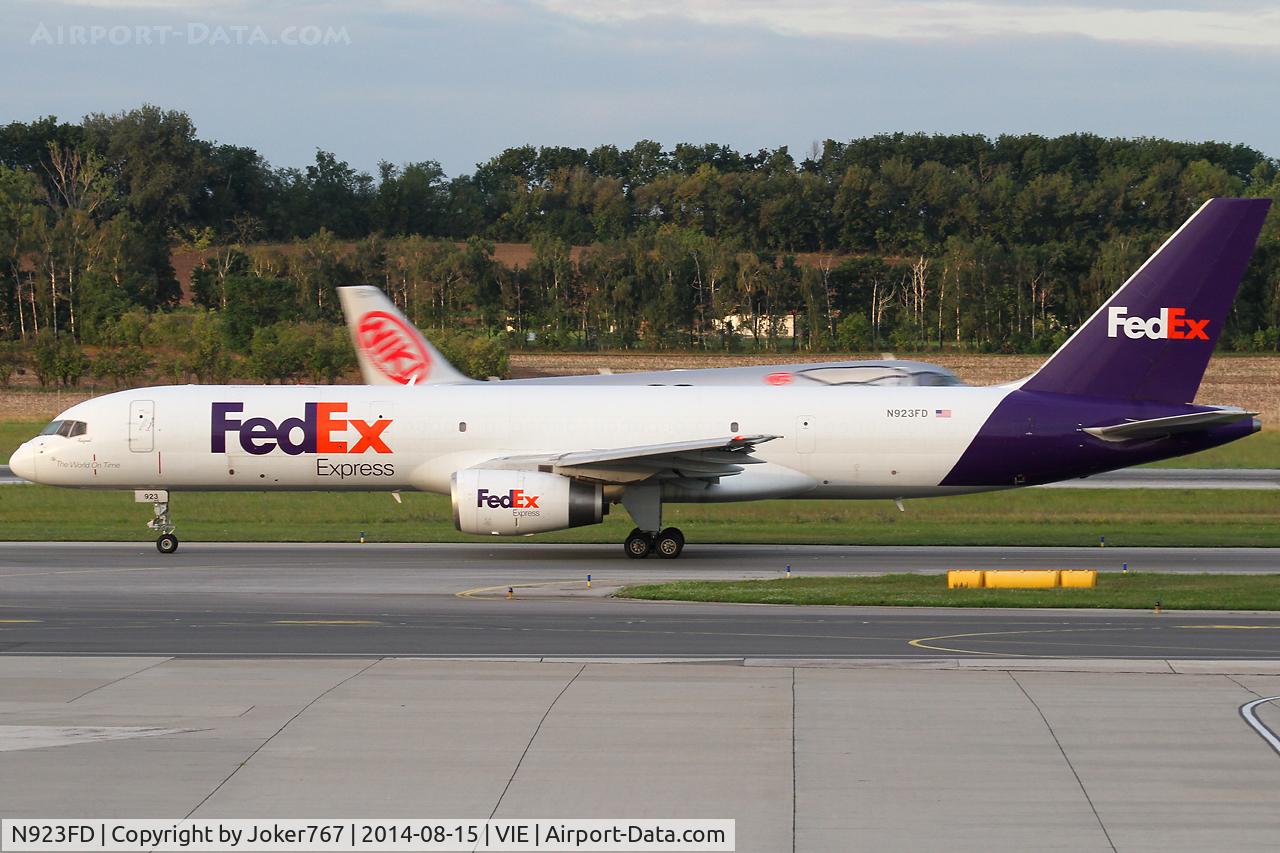 N923FD, 1992 Boeing 757-204 C/N 26266, FedEx