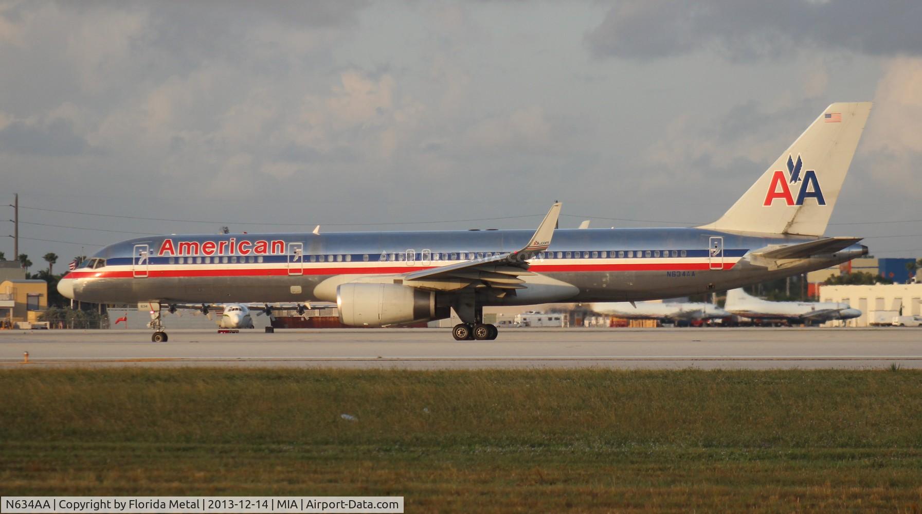 N634AA, 1990 Boeing 757-223 C/N 24592, American 757-200